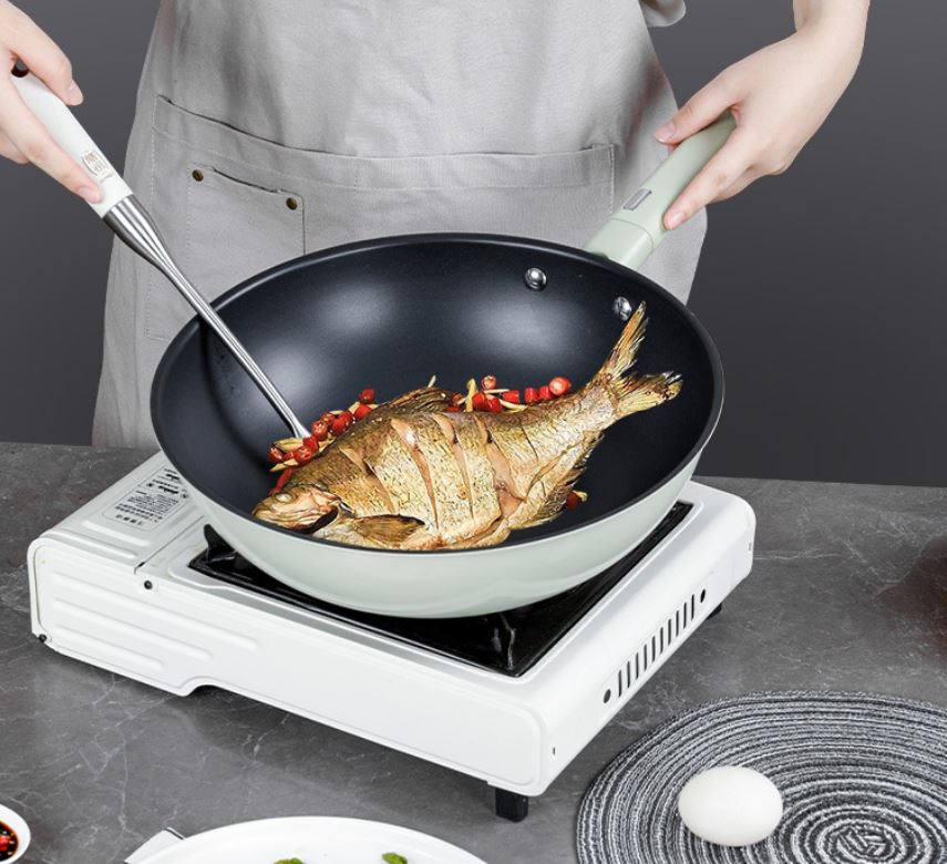 Green Non-Stick Frying Pan Wok – Plasma Spraying Coating (30 cm / 32 cm)