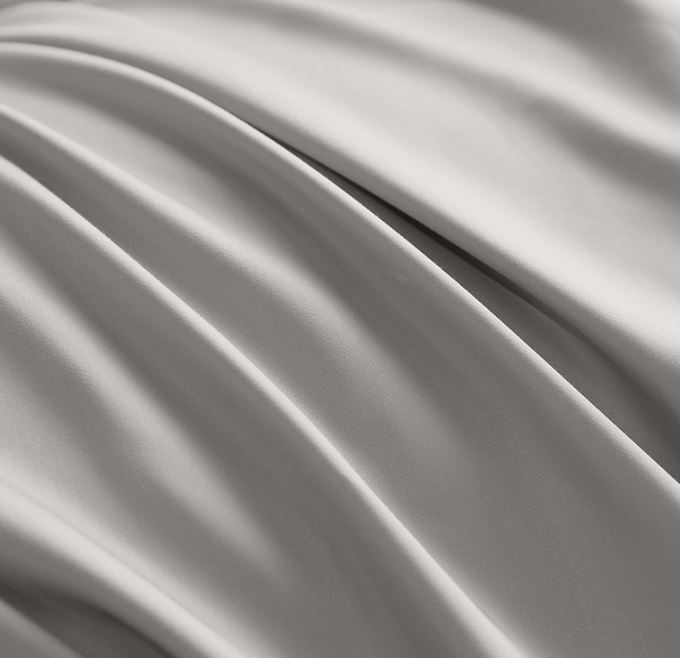 Light Grey Lyocell 4-Piece Bedding Set – Soft, Breathable Bed Linen (Twin / Full / Queen / King) - Image 3