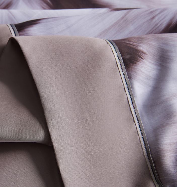 Lyocell Luxury Feather Print 4-Piece Bedding Set – Spring & Summer Bed Linen (Single / Double / King) - Image 4