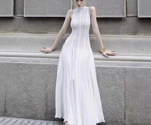 Round Neck Lace Dress, Sleeveless or Long Sleeve, White & Black Polyester Fiber